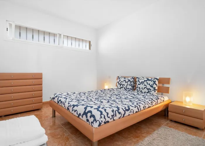 Roque Del Conde Aragon Апартаменти *